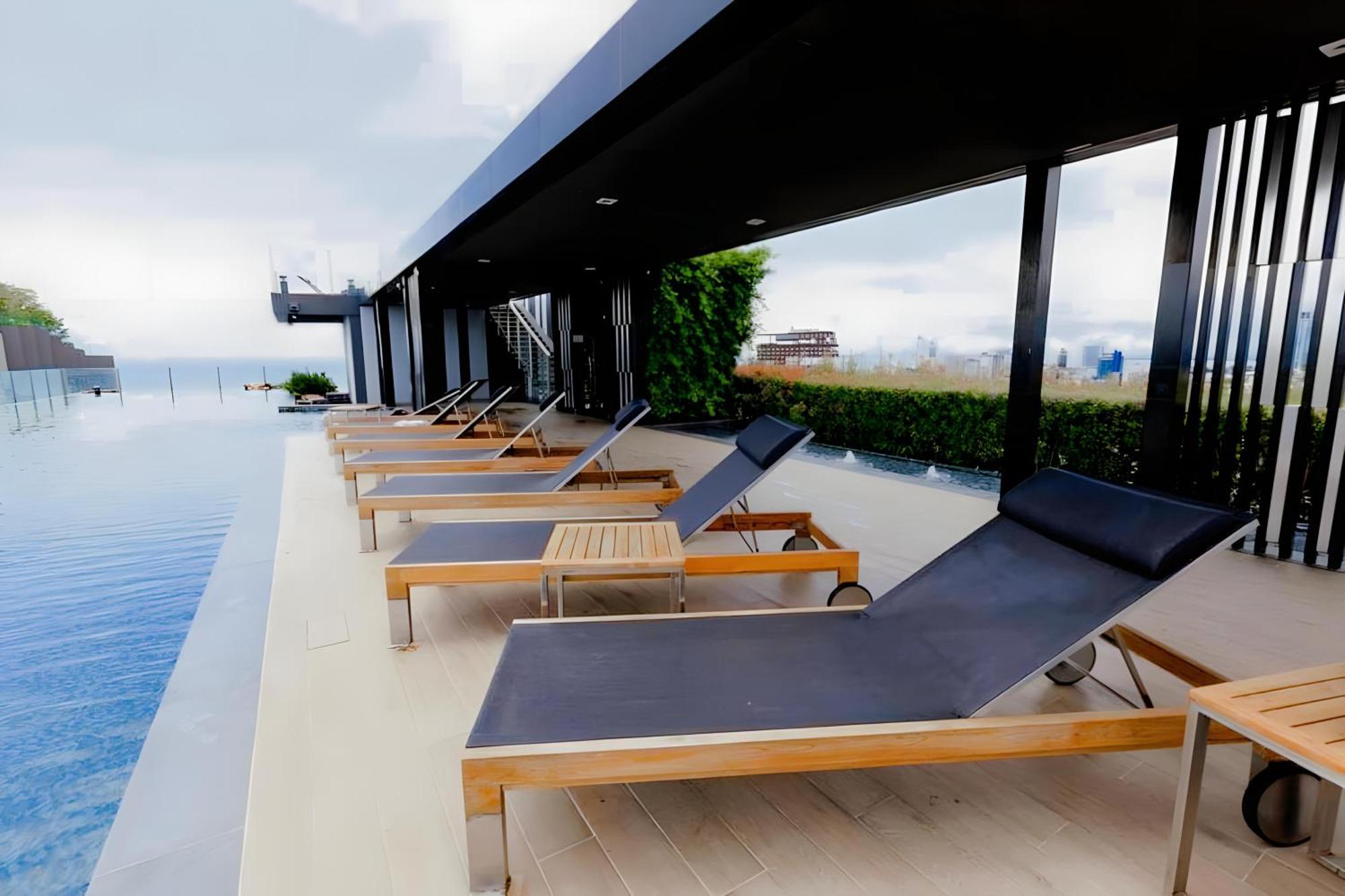 The Base Apartments At Central Pattaya Dış mekan fotoğraf