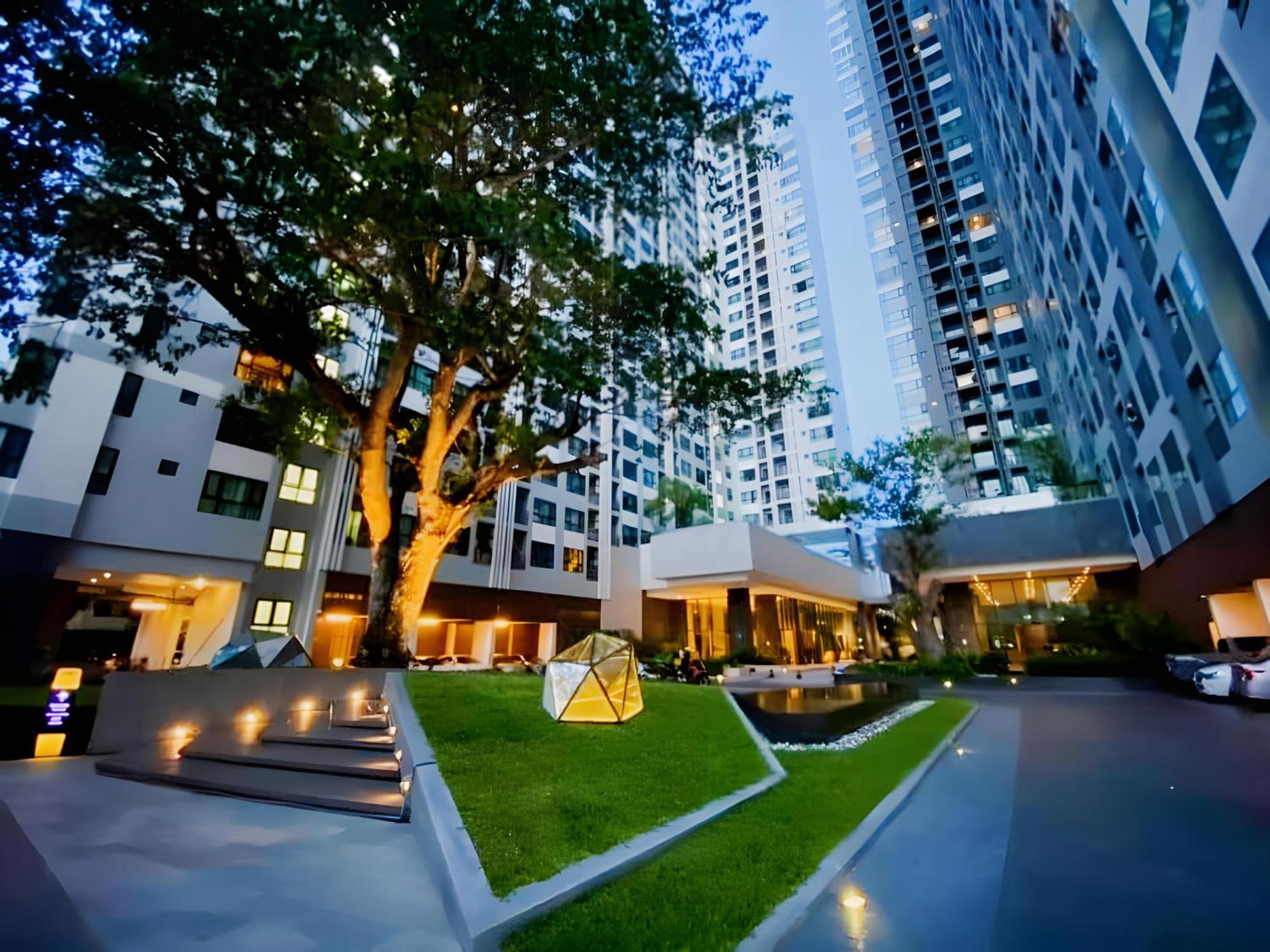 The Base Apartments At Central Pattaya Dış mekan fotoğraf