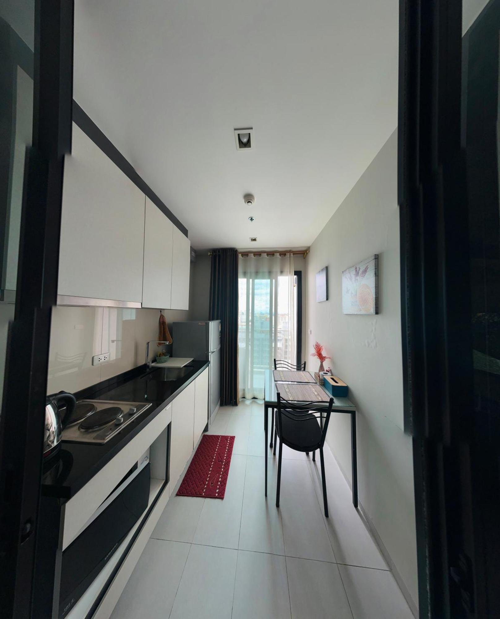 The Base Apartments At Central Pattaya Dış mekan fotoğraf